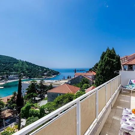 Beautiful Sea View - Two Bedroom With Balcony And Sea Vi...