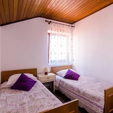 Beautiful Sea View - Two Bedroom With Balcony And Sea Vi... דוברובניק