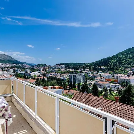 דירה Beautiful Sea View - Two Bedroom With Balcony And Sea Vi...